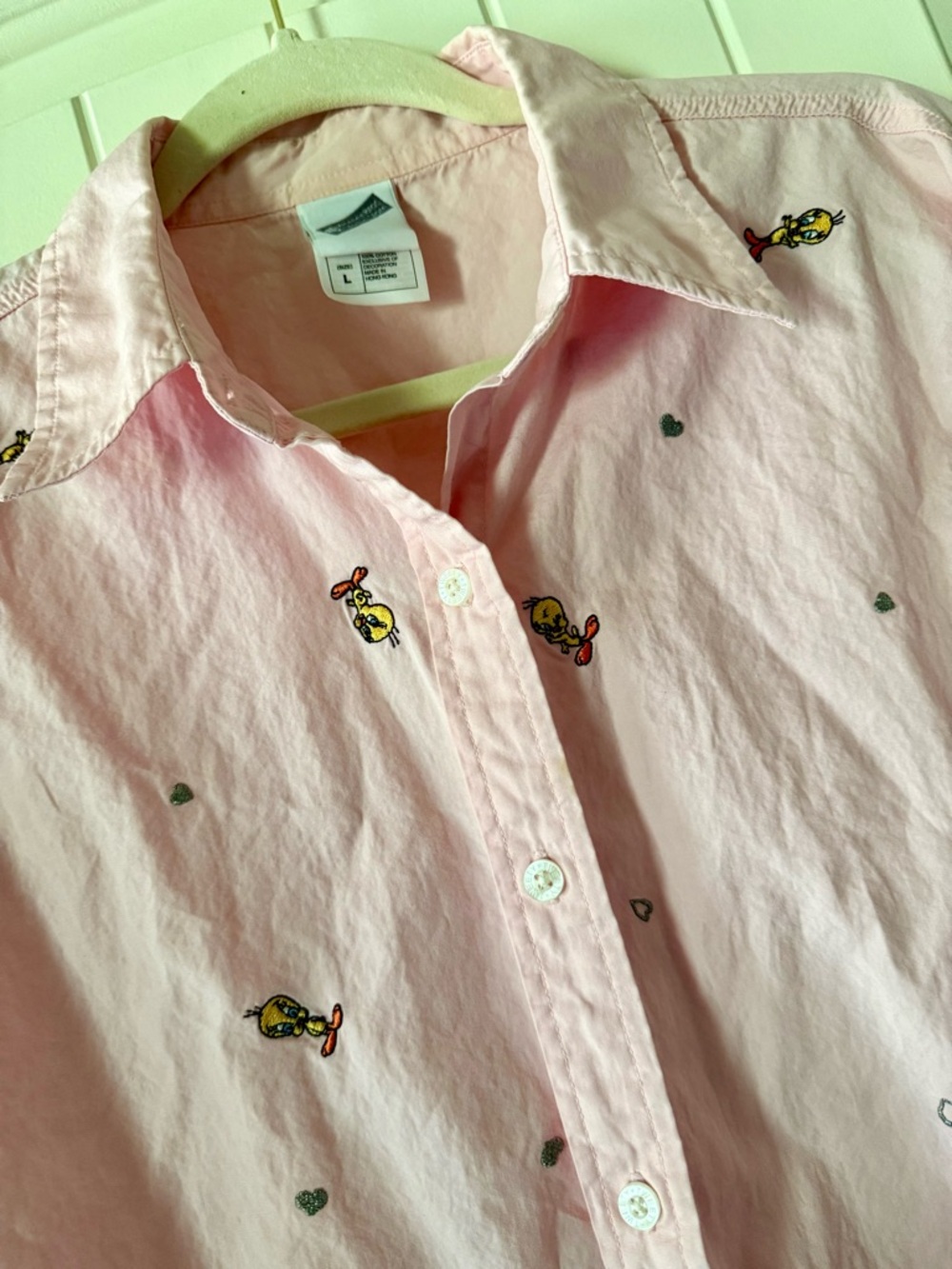 Vintage Warner Bros. Studio  "Tweety Bird All-Over Embroidered" Pink Button Down